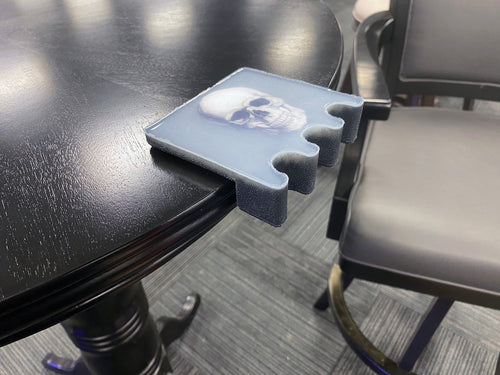 White Skull 3 Cue Holder Black and White 2