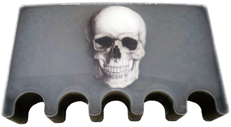 White Skull 5 Cue Holder Black and White