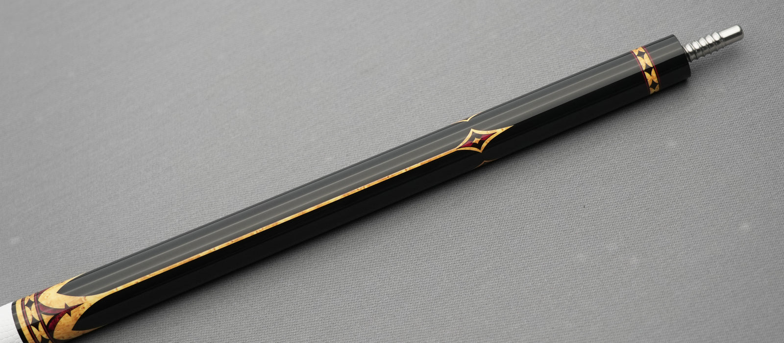 EVO Crown Royal Black Pool Cue with White Lizard Wrap Maxbing Edition