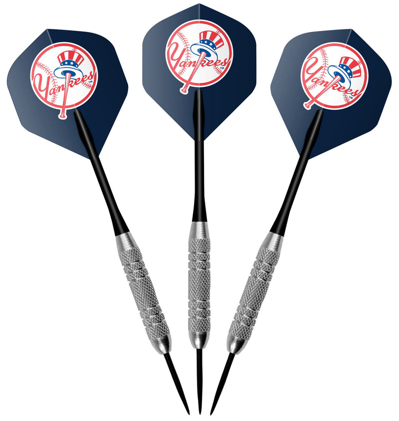 New York Yankees Dartboard Cabinet Set Fan's Choice