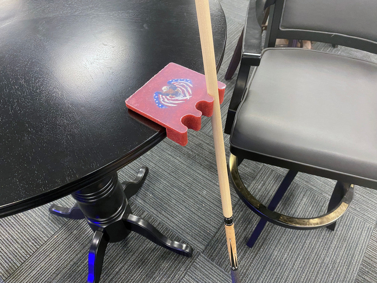 American Eagle 3 Cue Holder Red